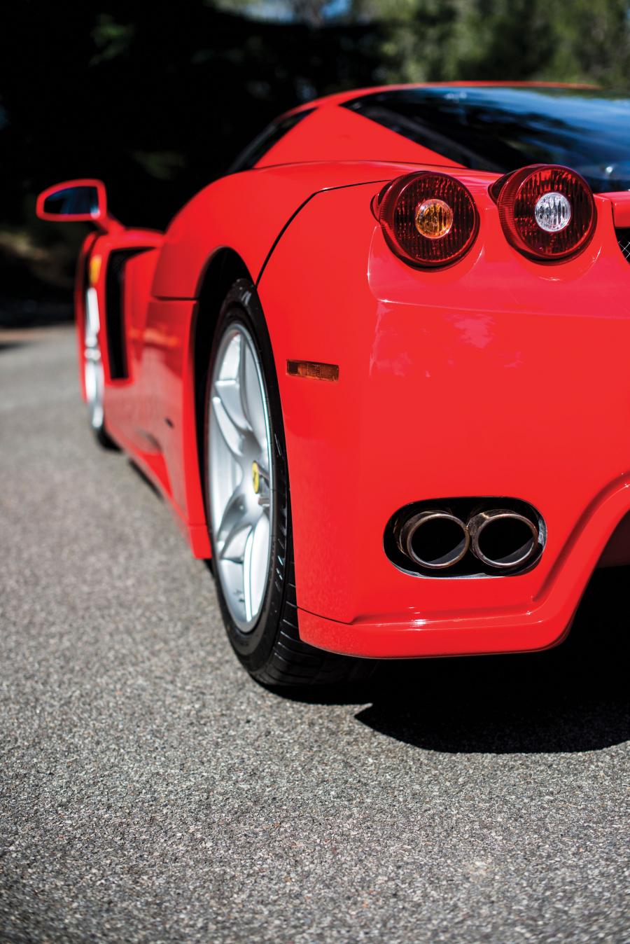 Детали экстерьера Ferrari Enzo (135892) 2004 года  (фото 21 из 27)